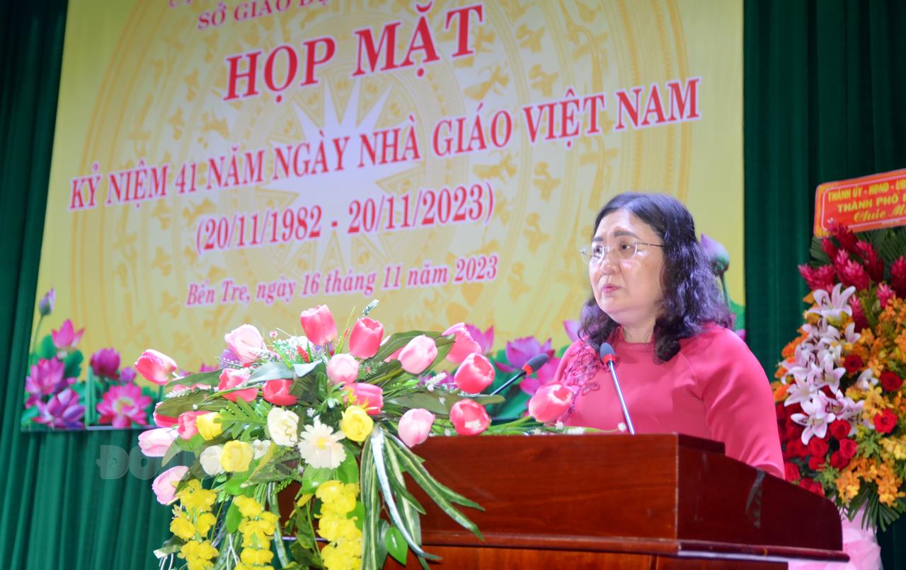Kỷ niệm 41 năm ngày Nhà giáo Việt Nam